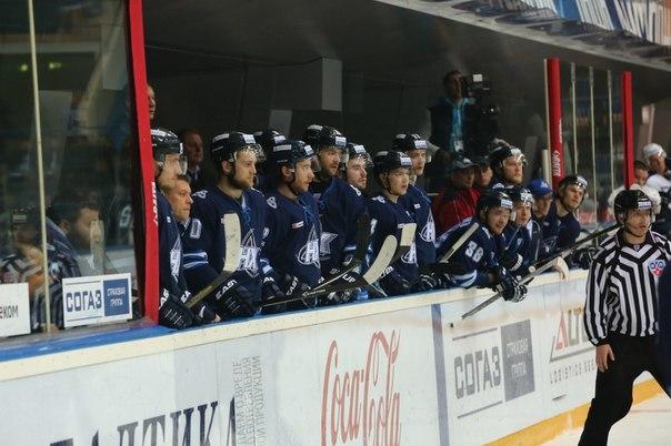 Photo hockey KHL : Nijnekamsk dernier de cordée - KHL - Kontinental Hockey League