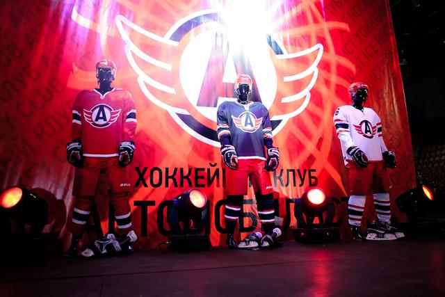 Photo hockey KHL : Nouveaux maillots à l Photo hockey KHL : Nouveaux maillots à l
