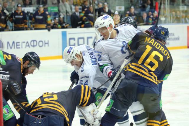 Photo hockey KHL : On ne perd pas la tĂȘte - KHL - Kontinental Hockey League Photo hockey KHL : On ne perd pas la tĂȘte - KHL - Kontinental Hockey League