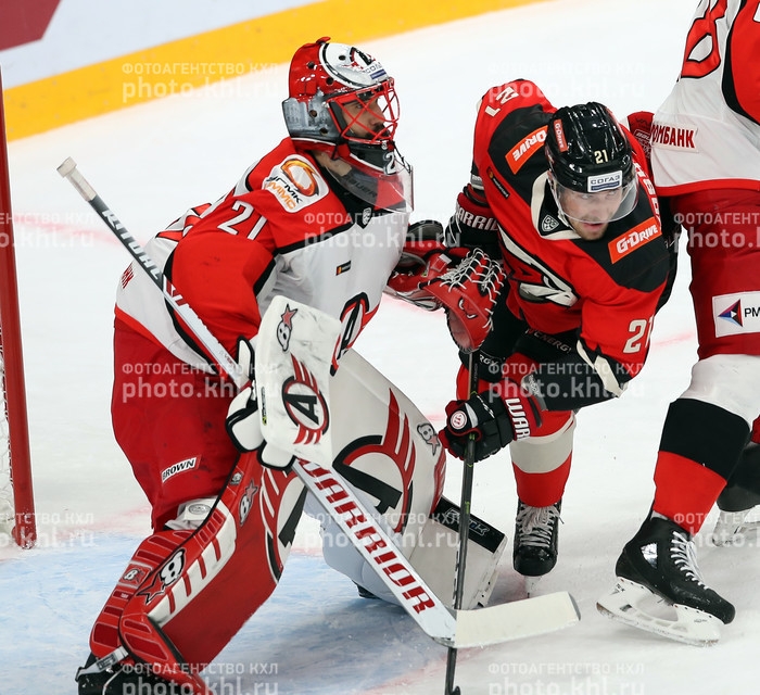 Photo hockey KHL : Pas rangé des voitures - KHL - Kontinental Hockey League