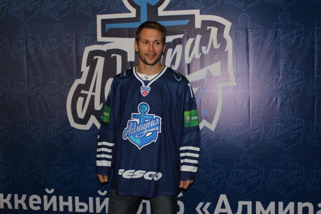 Photo hockey KHL : Présentation des maillots de l Photo hockey KHL : Présentation des maillots de l