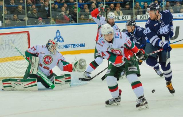 Photo hockey KHL : Toujours serré - KHL - Kontinental Hockey League