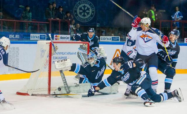 Photo hockey KHL : Un martelage en règle - KHL - Kontinental Hockey League