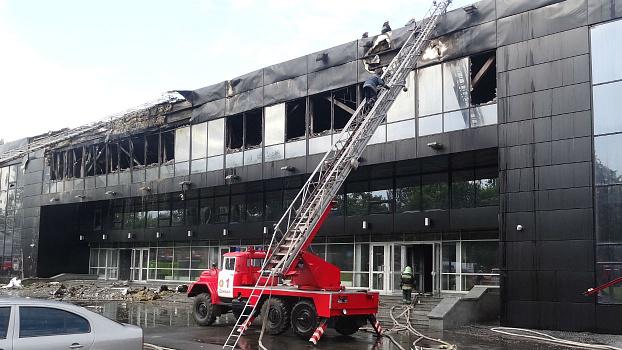 Photo hockey La patinoire de Donetsk incendiée - KHL - Kontinental Hockey League ARCHIVES Photo hockey La patinoire de Donetsk incendiée - KHL - Kontinental Hockey League ARCHIVES