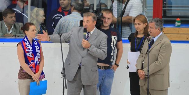 Photo hockey Les U20 se détendent avant le match - Equipes de France