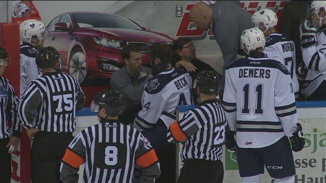 Photo hockey LHJMQ : Shawinigan devant, frayeur pour Beck - LHJMQ - Ligue de Hockey Junior Majeur du Québec
