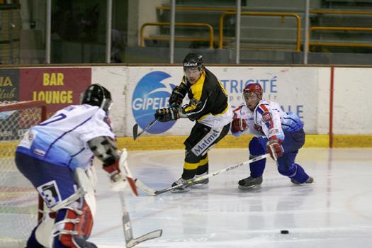 Photo hockey Martin Croguennec : le démenti - Division 2 : Lyon (Les Lions) Photo hockey Martin Croguennec : le démenti - Division 2 : Lyon (Les Lions)