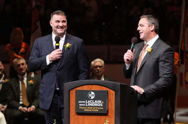 Photo hockey NHL : La fête gâchée de Lindros - NHL : National Hockey League - AHL