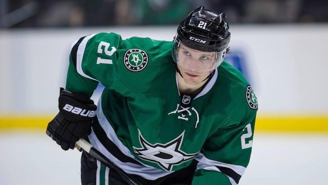 Photo hockey NHL : Une première pour Antoine Roussel - NHL : National Hockey League - AHL Photo hockey NHL : Une première pour Antoine Roussel - NHL : National Hockey League - AHL