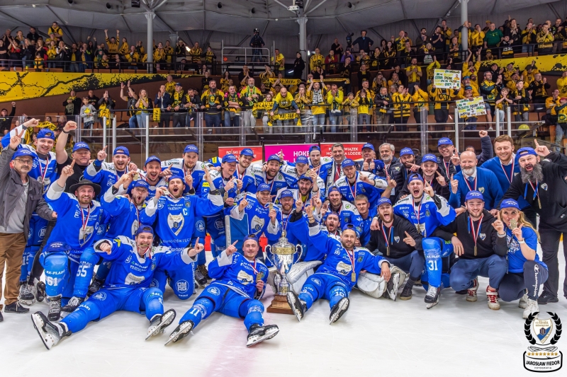 Photo hockey PHL : Oświęcim champion 20 ans après ! - Hockey en Europe Photo hockey PHL : Oświęcim champion 20 ans après ! - Hockey en Europe
