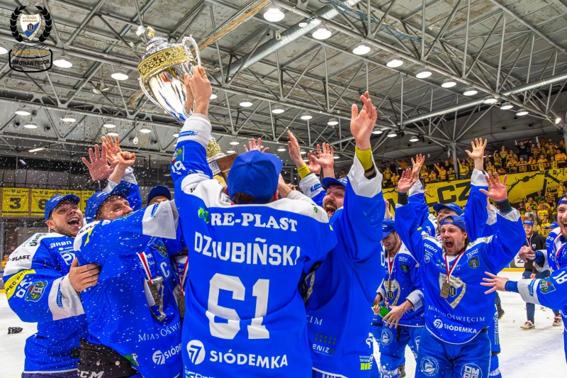 Photo hockey PHL : Oświęcim champion 20 ans après ! - Hockey en Europe Photo hockey PHL : Oświęcim champion 20 ans après ! - Hockey en Europe