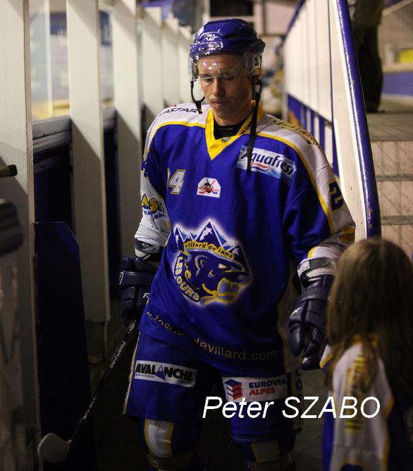 Photo hockey Resignature et arrivée à Morzine-Avoriaz - Ligue Magnus : Morzine-Avoriaz (Les Pingouins) Photo hockey Resignature et arrivée à Morzine-Avoriaz - Ligue Magnus : Morzine-Avoriaz (Les Pingouins)