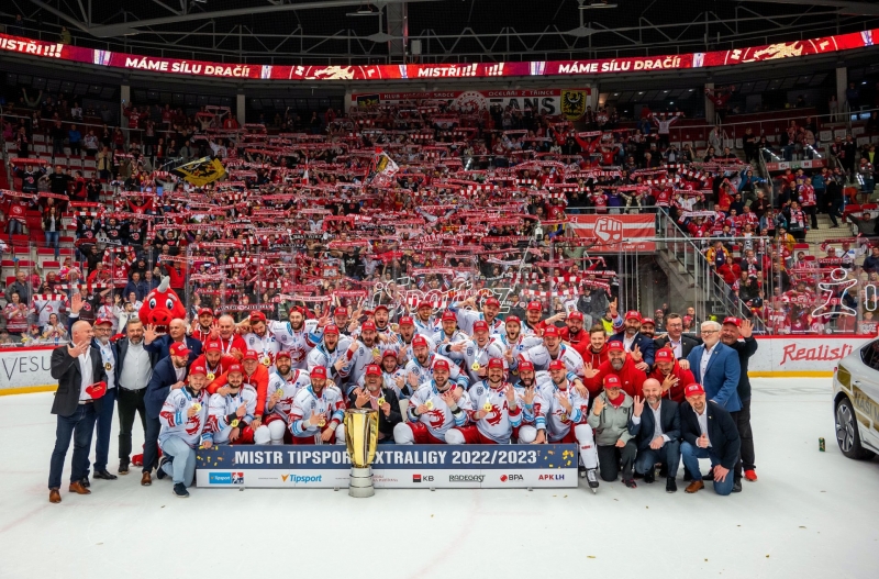 Photo hockey TELH : Quatrième couronne - TELH - Tipsport Extraliga Ledního Hokeje