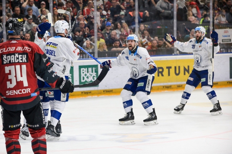 Photo hockey TELH : Une surprise d