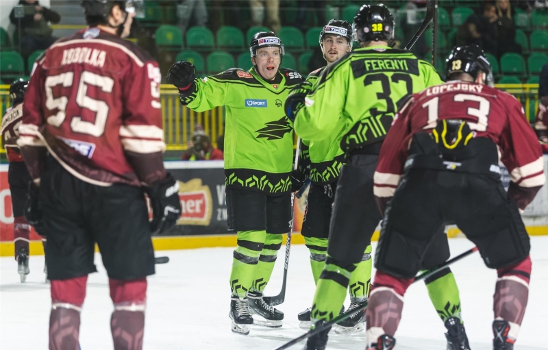 Photo hockey Tipos SHL : Le leader et une égalité - Hockey en Europe