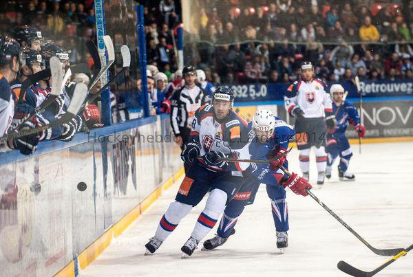 Photo hockey reportage Šatan coule la France à Grenoble