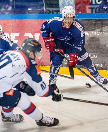Photo hockey reportage Šatan coule la France à Grenoble