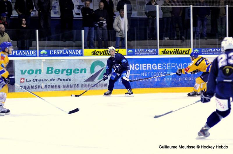 Photo hockey reportage Amicaux : Les Ducs trônent en Suisse