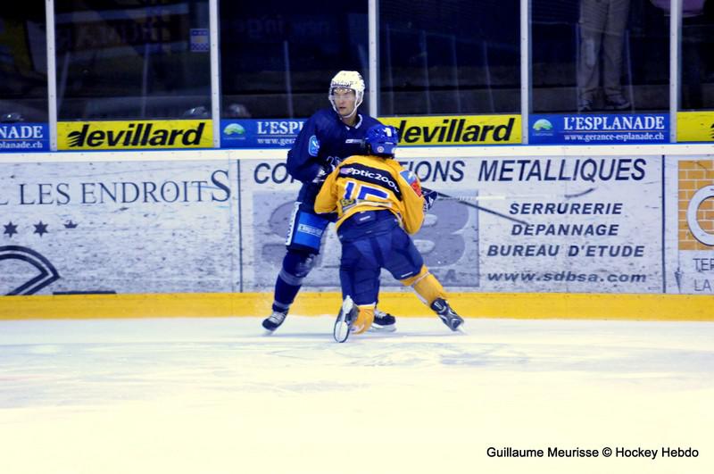 Photo hockey reportage Amicaux : Les Ducs trônent en Suisse