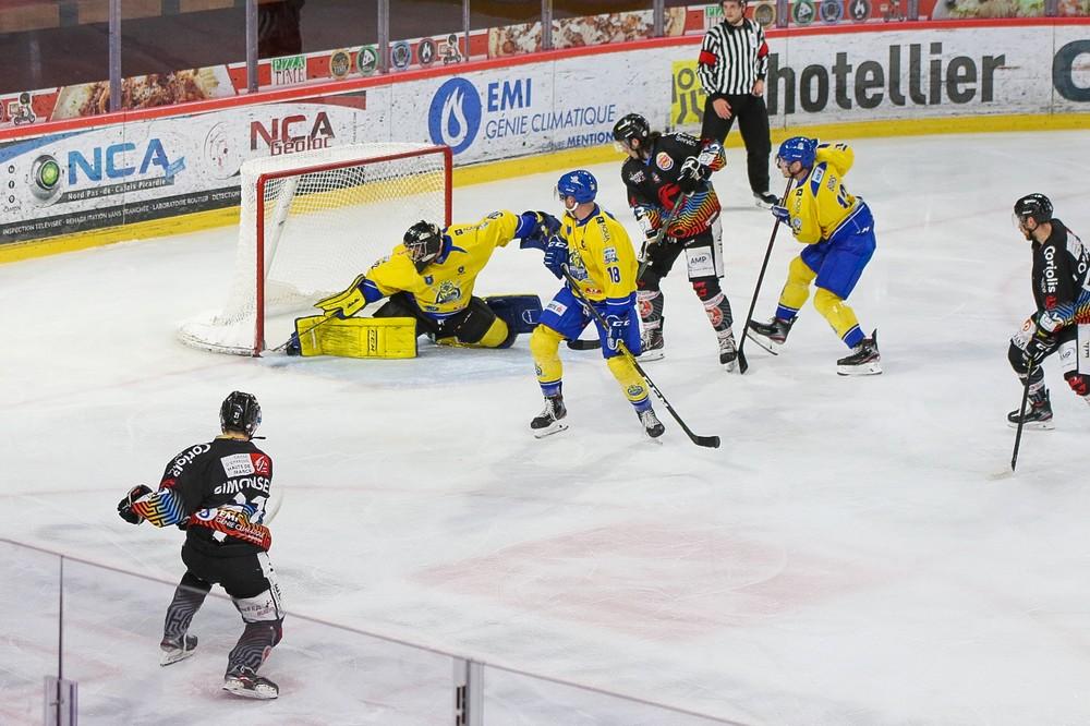 Photo hockey reportage CONTI CUP - Amiens ne manque pas son entrée