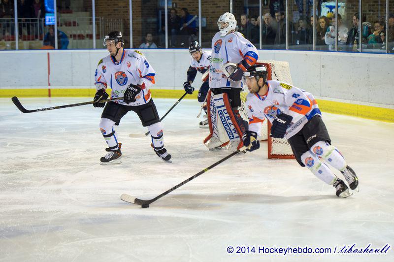 Photo hockey reportage Des débuts réussis