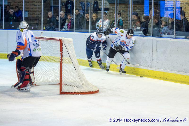 Photo hockey reportage Des débuts réussis