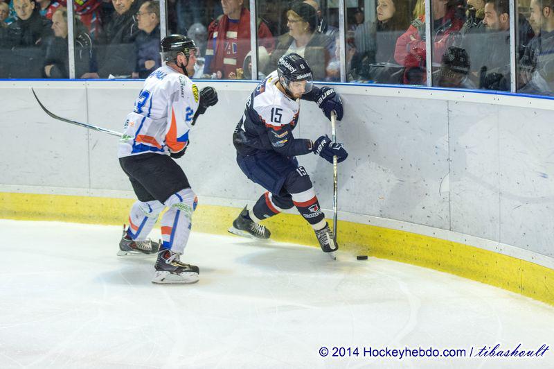 Photo hockey reportage Des débuts réussis