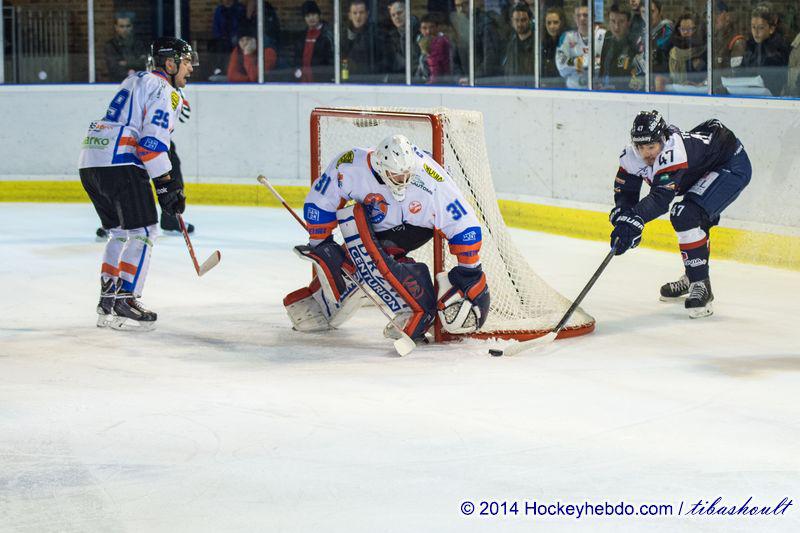 Photo hockey reportage Des débuts réussis