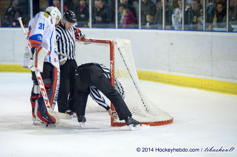 Photo hockey reportage Des débuts réussis