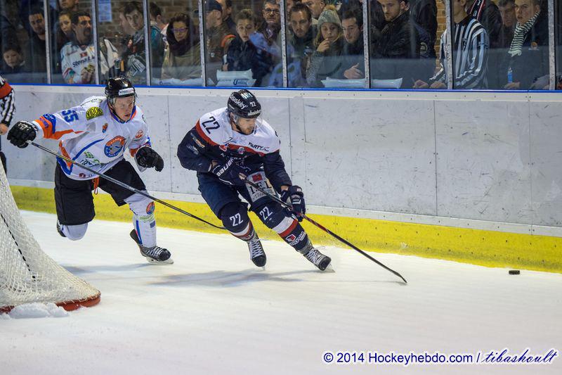 Photo hockey reportage Des débuts réussis