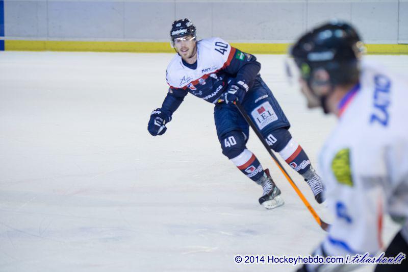 Photo hockey reportage Des débuts réussis