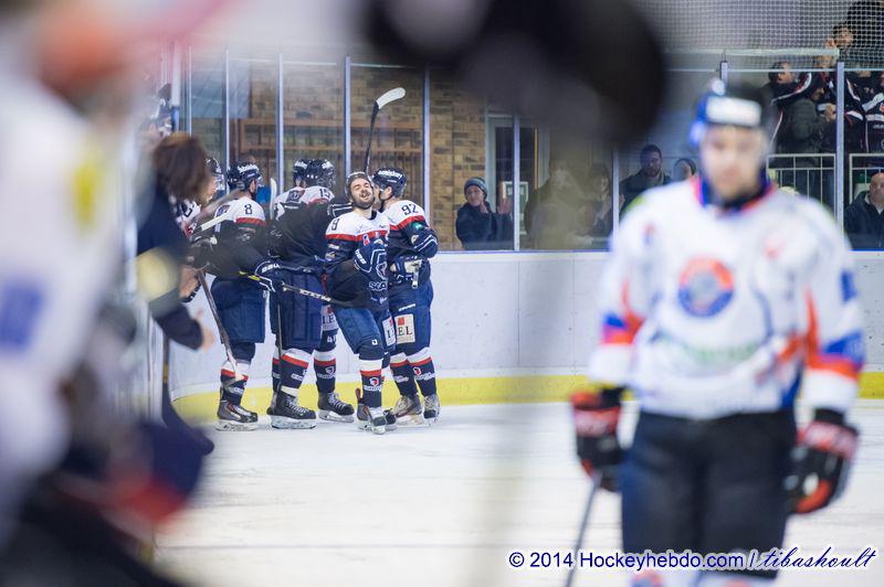 Photo hockey reportage Des débuts réussis