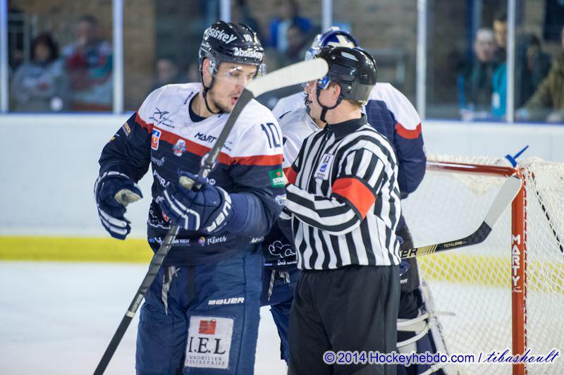 Photo hockey reportage Des débuts réussis