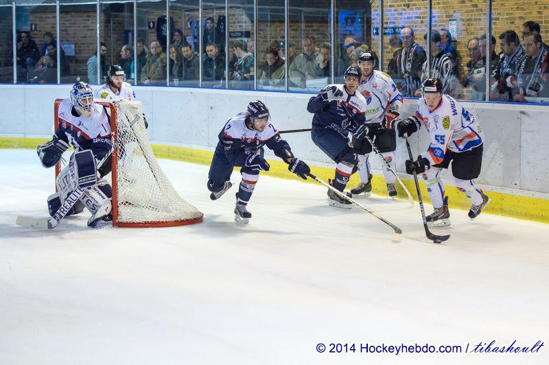 Photo hockey reportage Des débuts réussis