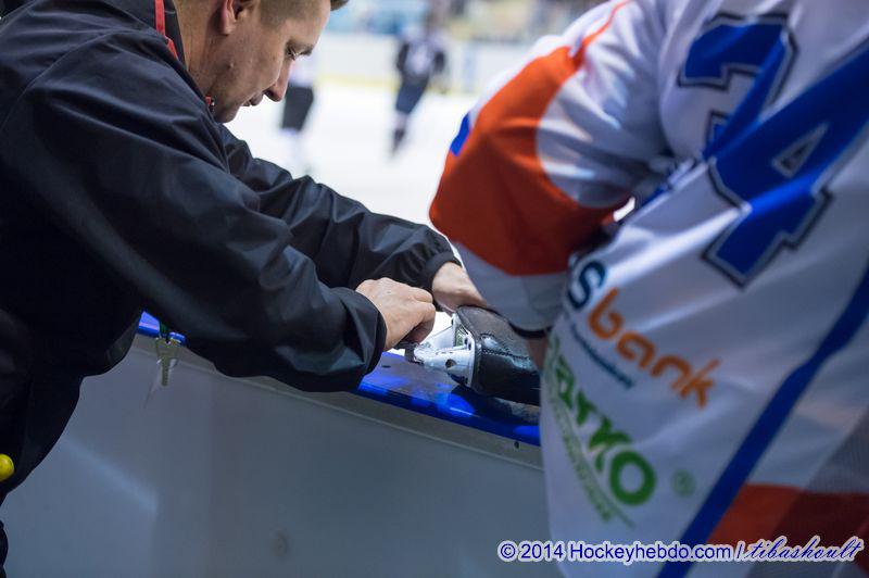 Photo hockey reportage Des débuts réussis