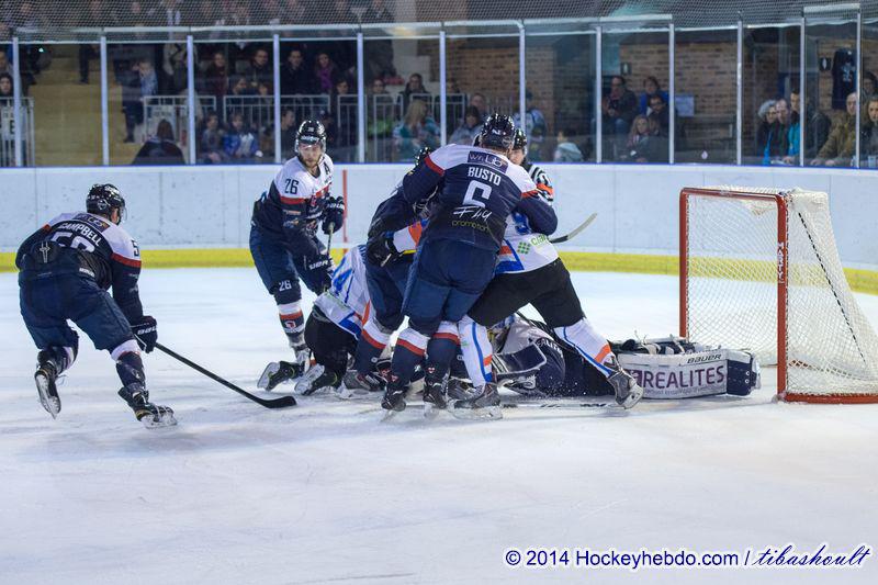 Photo hockey reportage Des débuts réussis