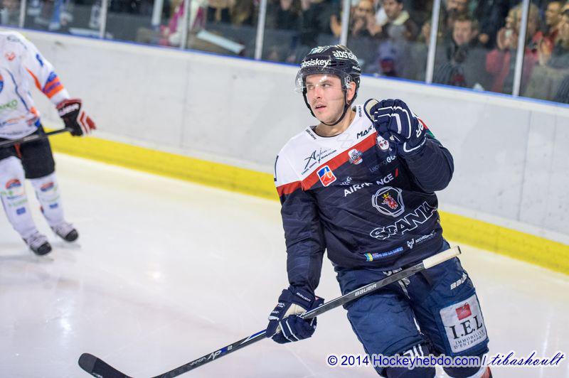 Photo hockey reportage Des débuts réussis