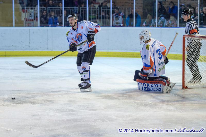 Photo hockey reportage Des débuts réussis