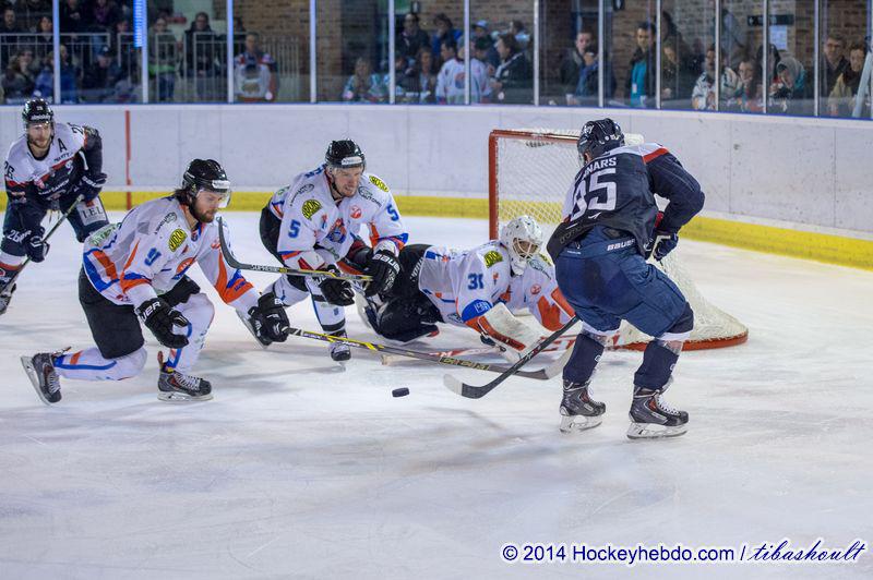 Photo hockey reportage Des débuts réussis