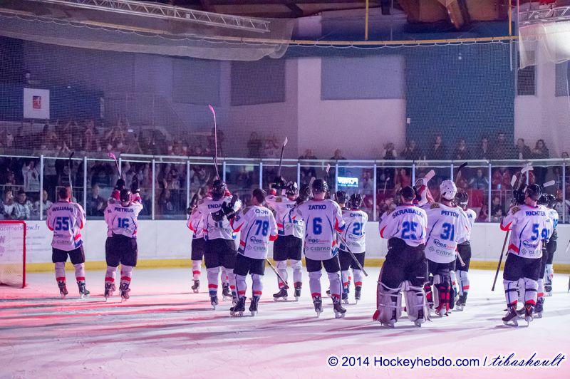 Photo hockey reportage Des débuts réussis