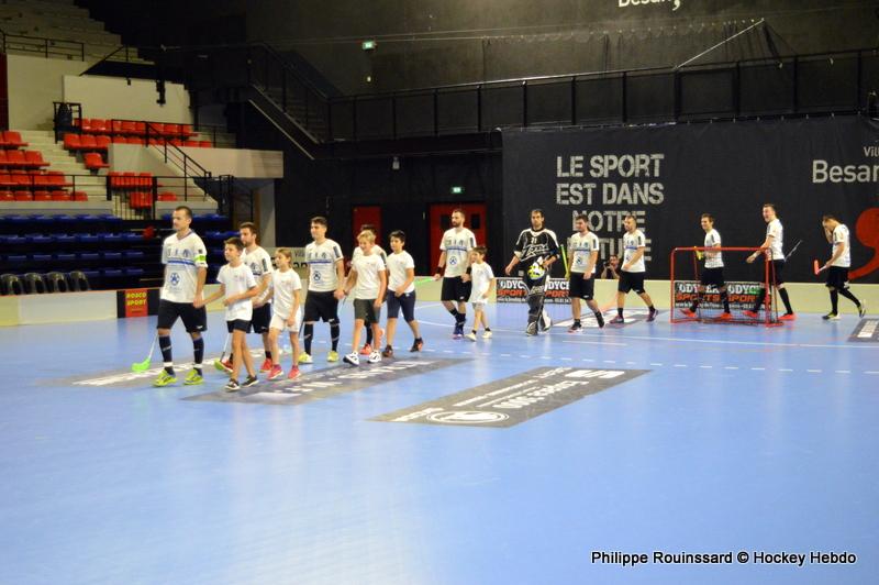 Photo hockey reportage EFCh : Si près, si loin