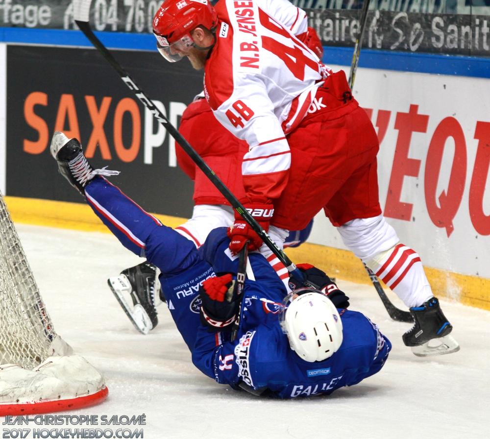 Photo hockey reportage Efficace Défensive Fluide  