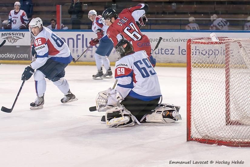 Photo hockey reportage EIHC : Slovénie-Lettonie  EN ATTENTE