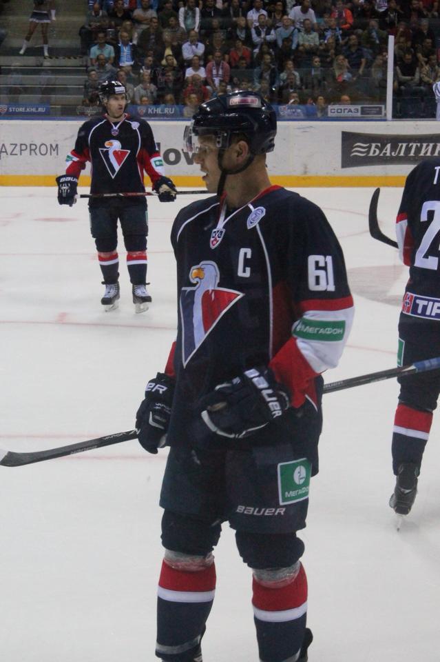 Photo hockey reportage KHL : Entrée slovaque réussie