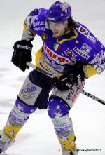 Photo hockey reportage Les Dragons remportent la première bataille.