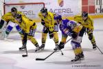 Photo hockey reportage Les Dragons remportent la première bataille.