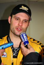 Photo hockey reportage Les Dragons remportent la première bataille.