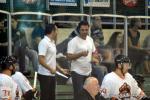 Photo hockey reportage Les Ducs déjouent le Gamyo