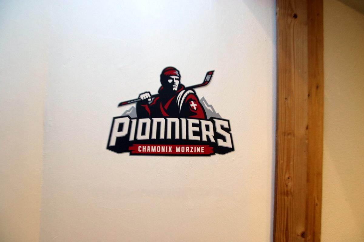 Photo hockey reportage Les Pionniers présentés ce jeudi