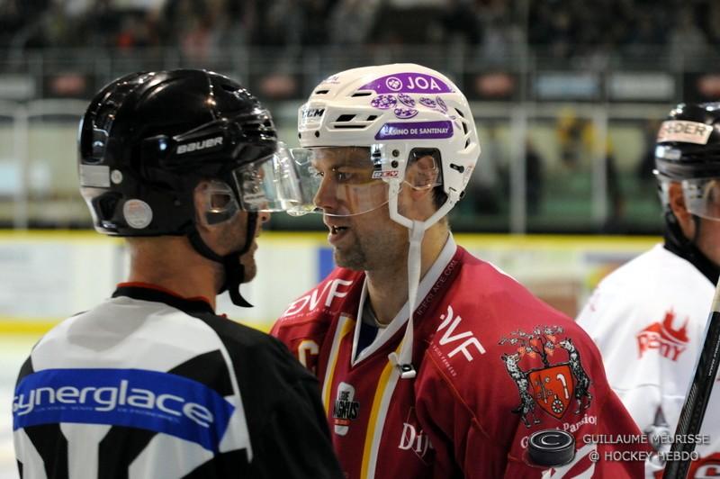 Photo hockey reportage Les premières étoiles pour le DHC.